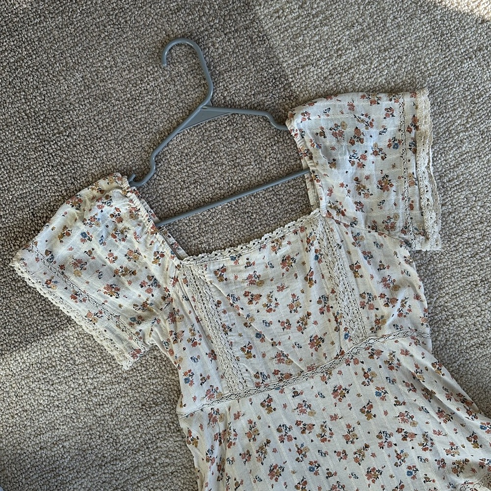 American Eagle Floral Dress - Picture 3 of 6